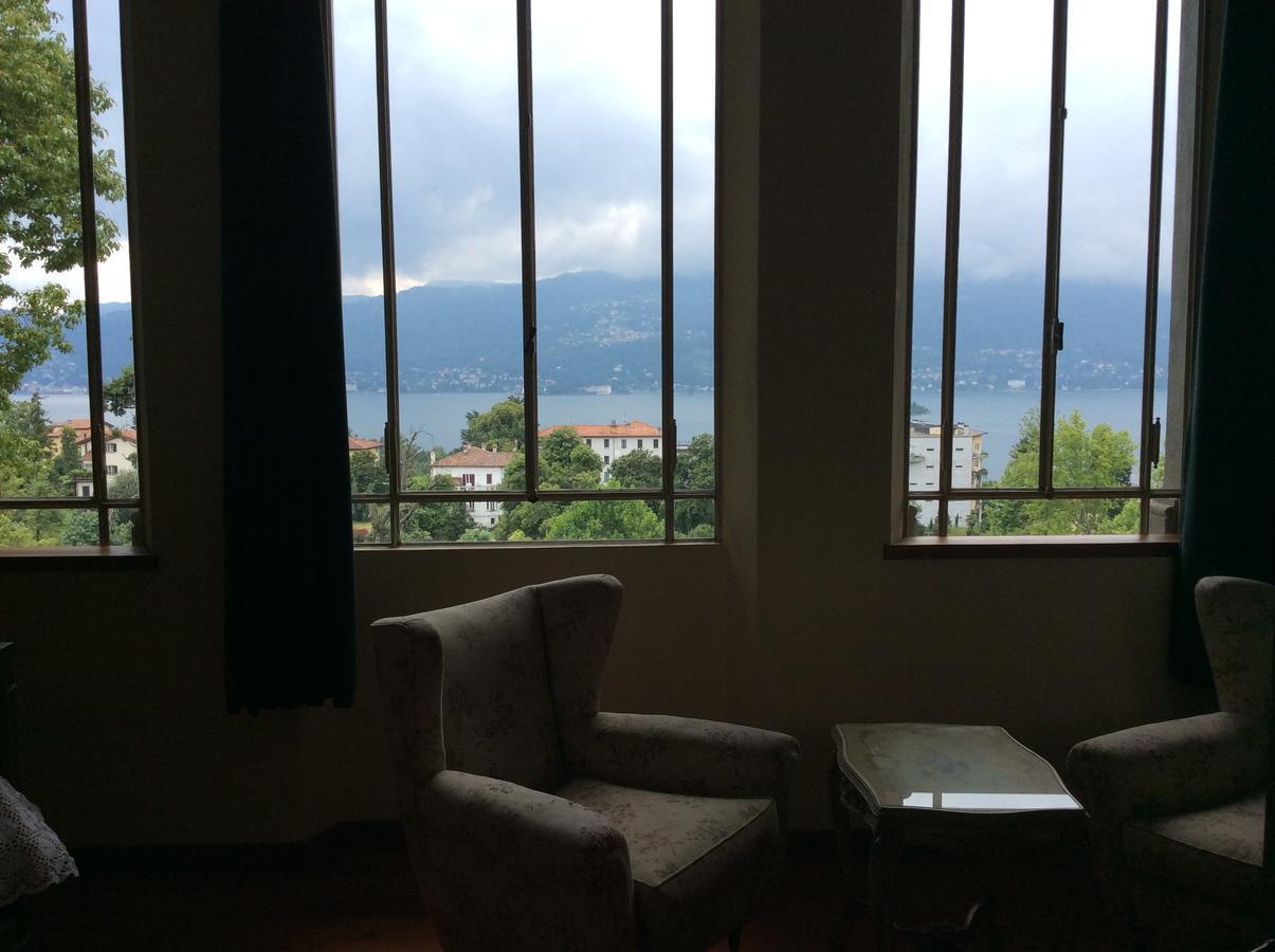 Hotel Villa Della Quercia Verbania Exterior foto